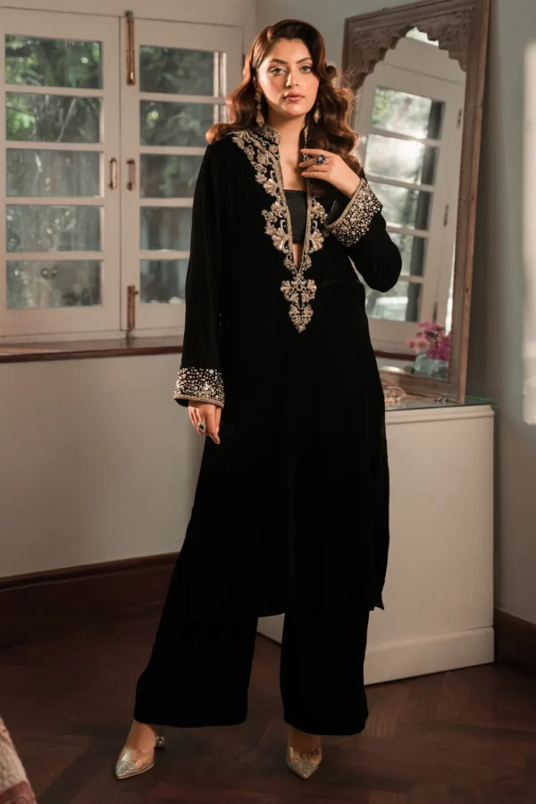 TIMELESS BLACK VELVET - Image 2