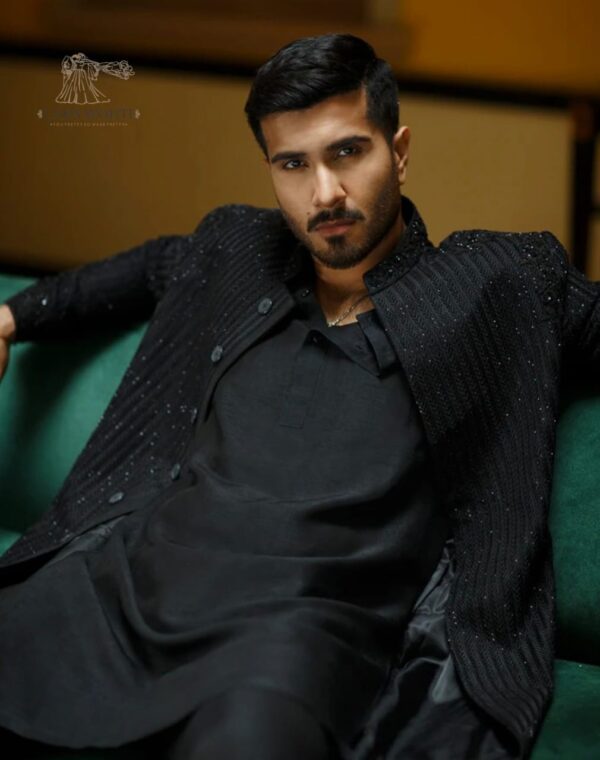 Royal Art-1846- Men sherwani Design by LaraWohti - Image 3