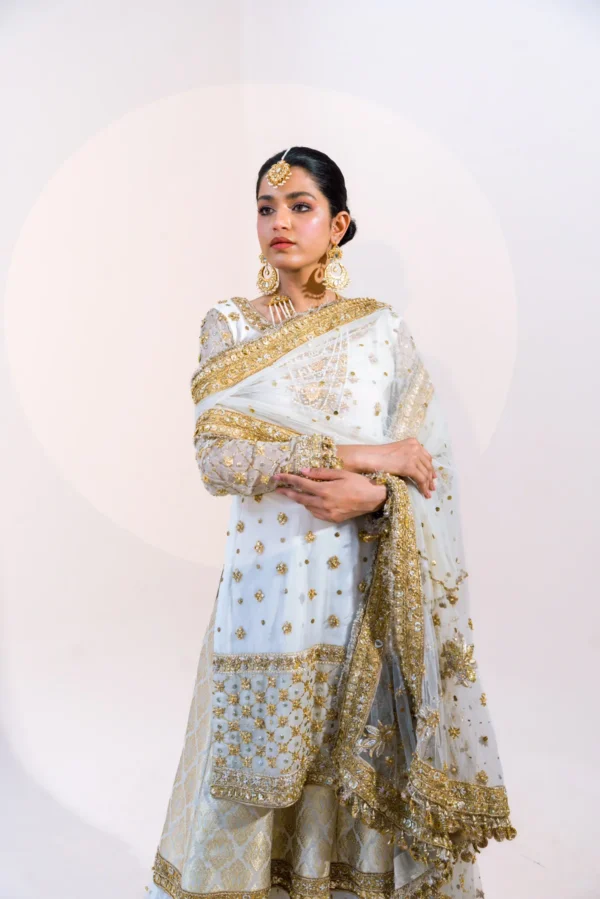 AIZA - Image 6